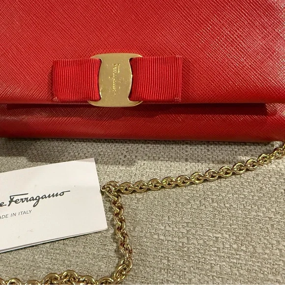 Salvatore Ferragamo Red Vera Bow Gold Chain Crossbody - Picture 10 of 10